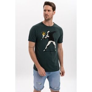 S-Ponder Banksy Flower Thrower Graphic T-Shirt Mens Size S Peaceful Protestor